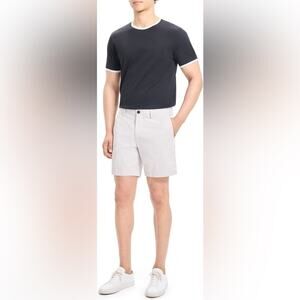 Zaine Stretch Cotton Chino Shorts
Theory size 40 (b11) NWT